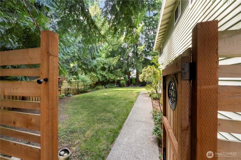 Property photo for 26925 Avon Court, Kent photo 31