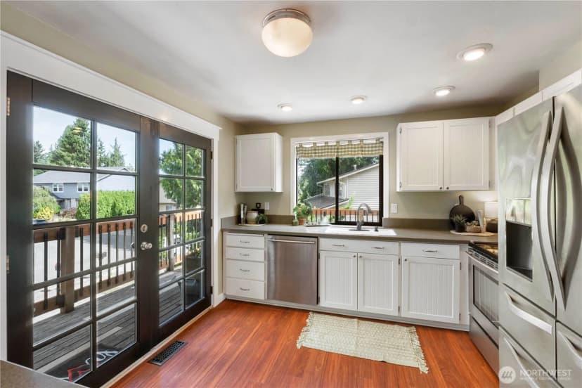 Property photo for 26925 Avon Court, Kent photo 11