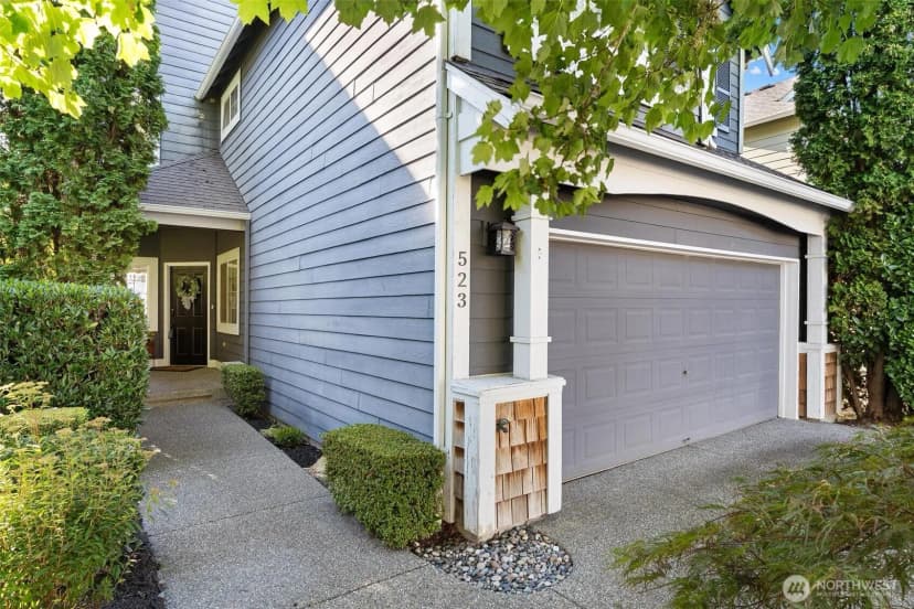 Property photo for 523 240th Ave Se, Sammamish photo 2