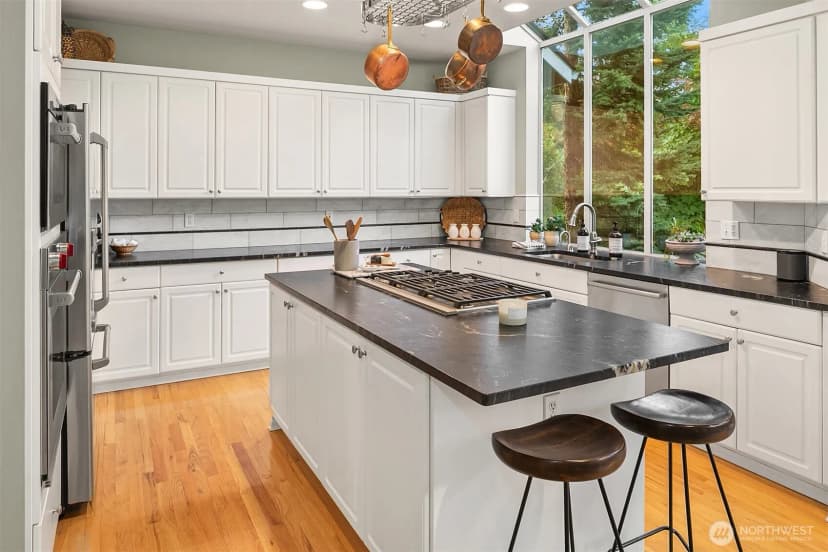 Property photo for 25723 Se 25th Way, Sammamish photo 10