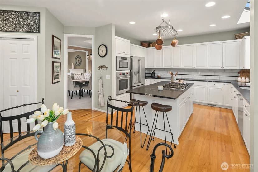 Property photo for 25723 Se 25th Way, Sammamish photo 8