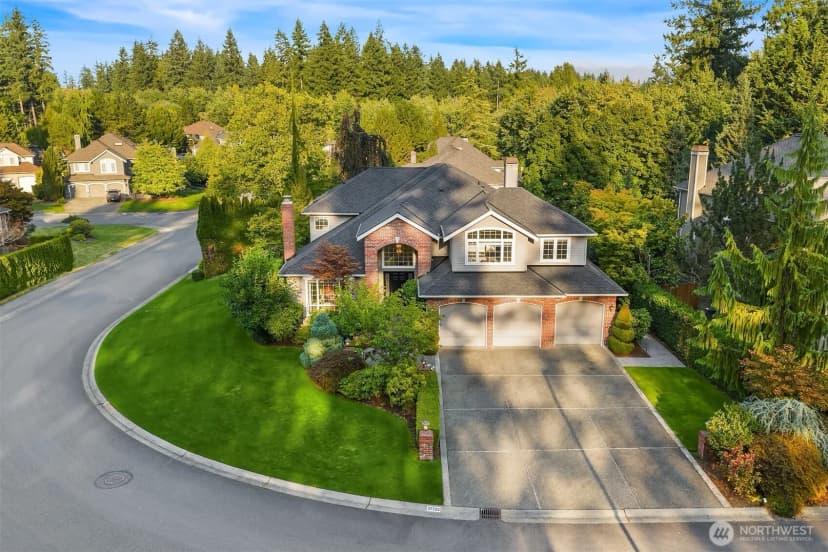 Property photo for 25723 Se 25th Way, Sammamish photo 2