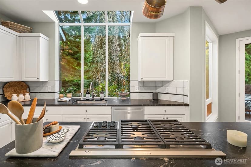 Property photo for 25723 Se 25th Way, Sammamish photo 11