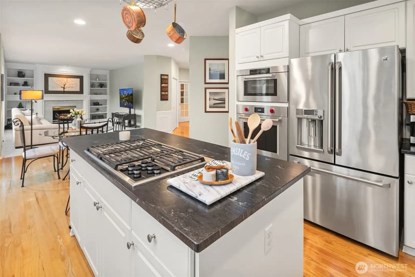 Property photo for 25723 Se 25th Way, Sammamish photo 12