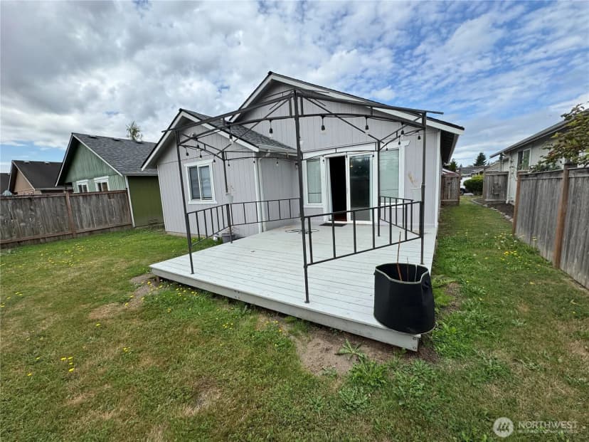 Property photo for 10429 59th Drive Ne, Marysville photo 17