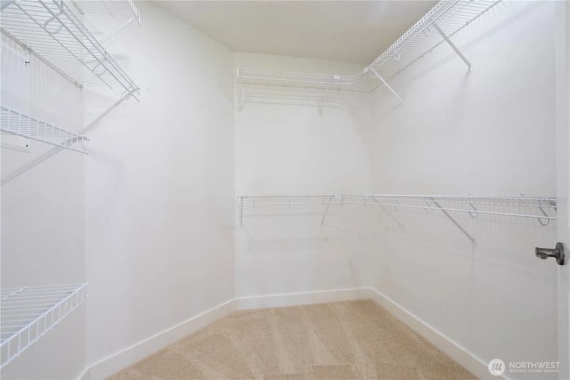 Property photo for 15607 88th Avenue Ne, Kenmore photo 24
