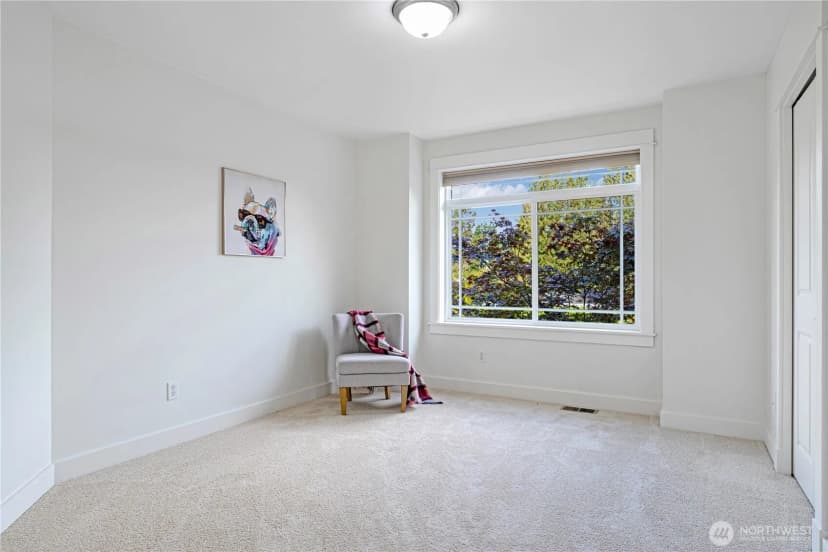 Property photo for 15607 88th Avenue Ne, Kenmore photo 26