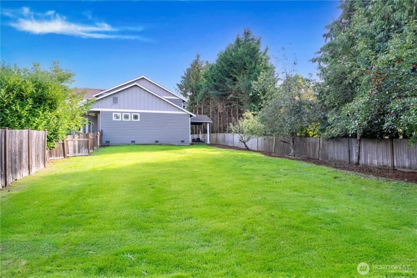 Property photo for 15607 88th Avenue Ne, Kenmore photo 32