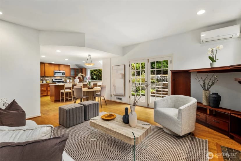 Property photo for 6022 Vassar Avenue Ne, Seattle photo 12