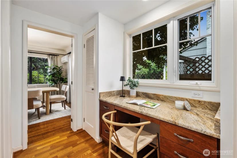 Property photo for 6022 Vassar Avenue Ne, Seattle photo 8