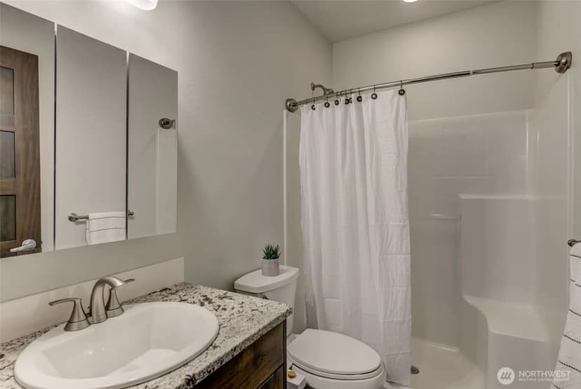 Property photo for 2136 W Honeysett Road, Wenatchee photo 31