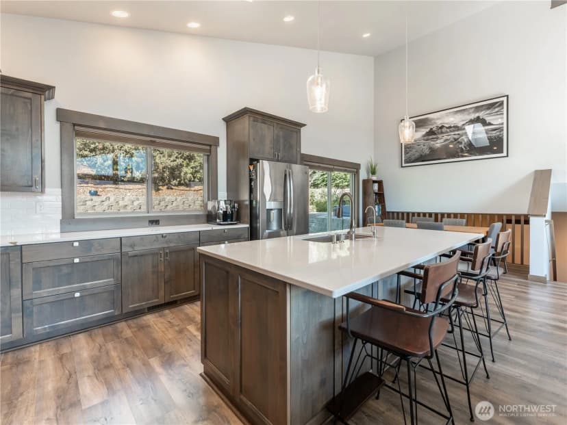 Property photo for 2136 W Honeysett Road, Wenatchee photo 9