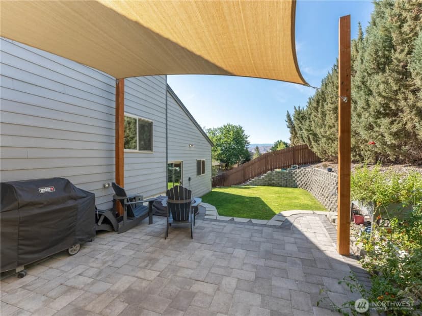 Property photo for 2136 W Honeysett Road, Wenatchee photo 34
