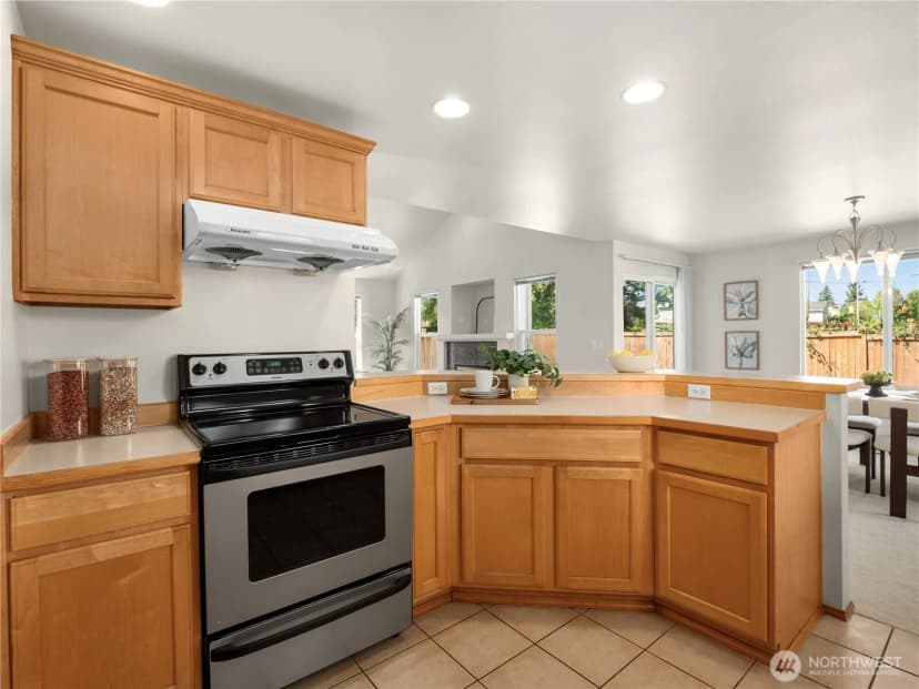 Property photo for 11602 Se 193rd Place, Kent photo 9