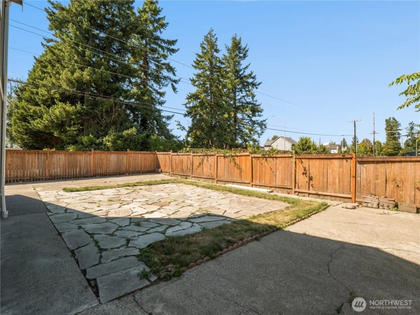 Property photo for 11602 Se 193rd Place, Kent photo 25