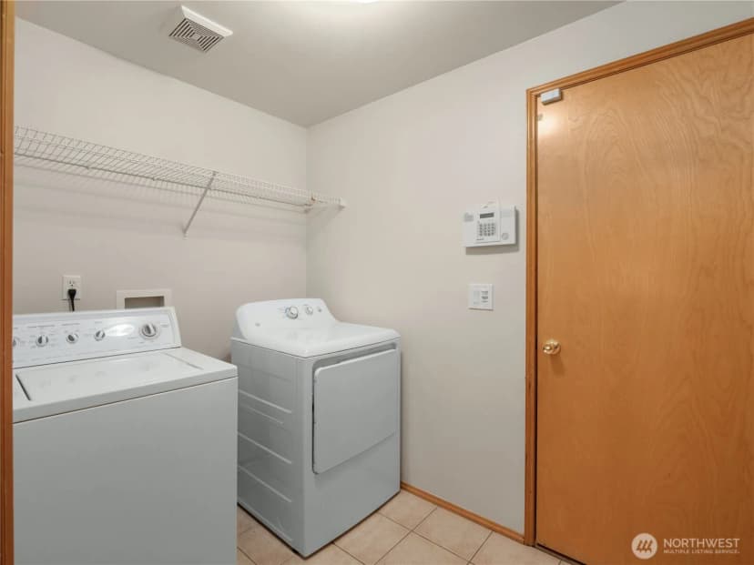Property photo for 11602 Se 193rd Place, Kent photo 14