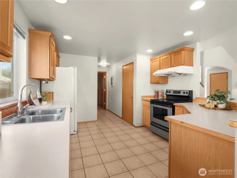 Property photo for 11602 Se 193rd Place, Kent photo 10