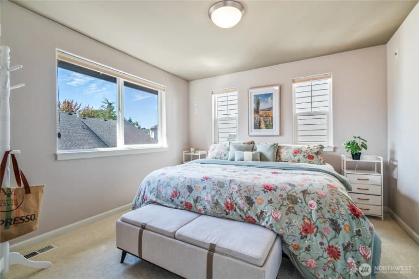 Property photo for 12925 Se 216th Place, Kent photo 17