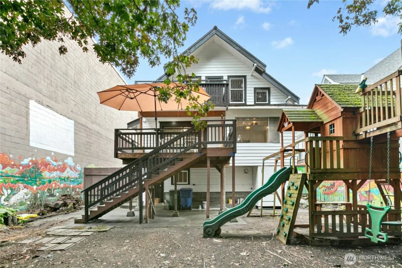 Property photo for 1009 Ne 70th Street, Seattle photo 32