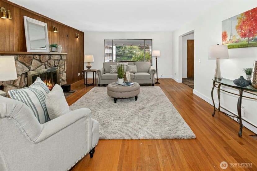 Property photo for 1009 Ne 70th Street, Seattle photo 6