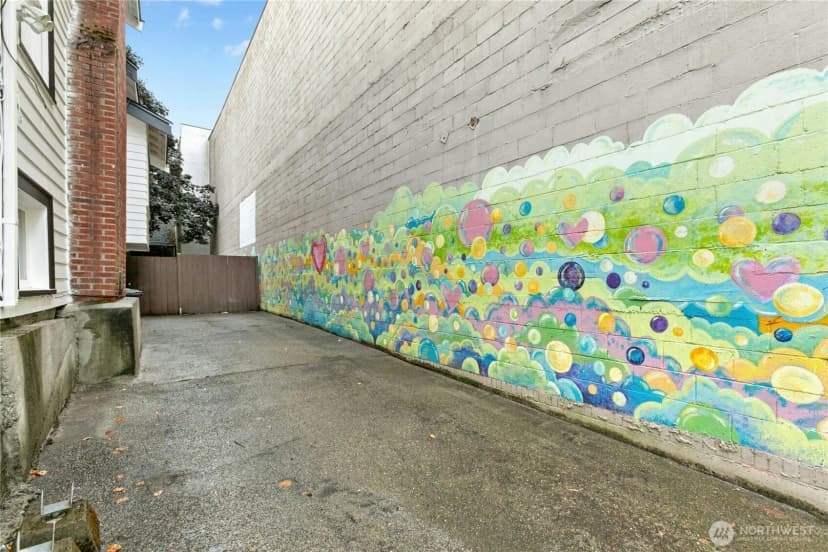 Property photo for 1009 Ne 70th Street, Seattle photo 37