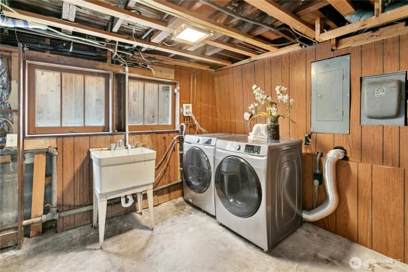 Property photo for 1009 Ne 70th Street, Seattle photo 31