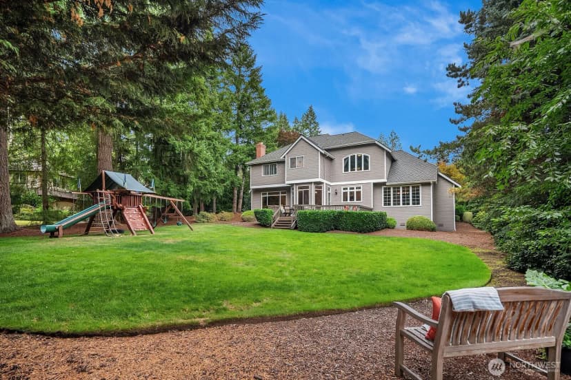 Property photo for 3521 264th Avenue Se, Sammamish photo 29