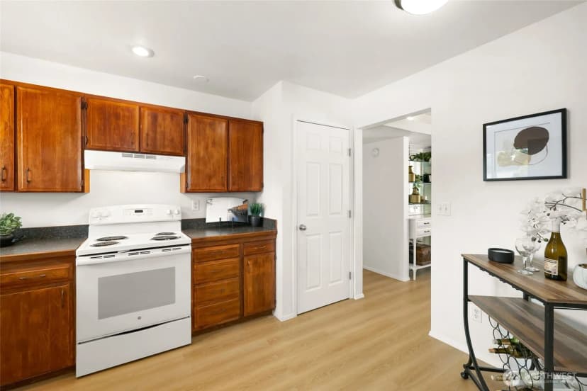 Property photo for 29304 32nd Place S, Auburn photo 11