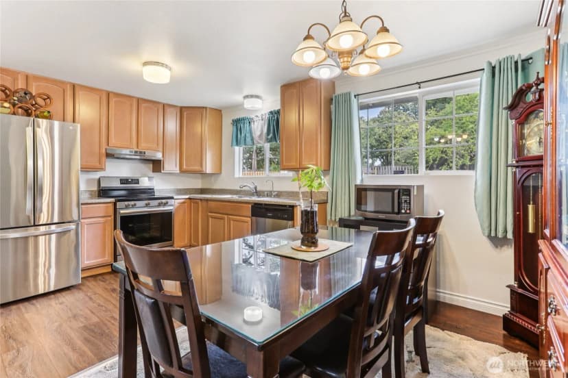 Property photo for 588 Ne Harvest Drive, Oak Harbor photo 9