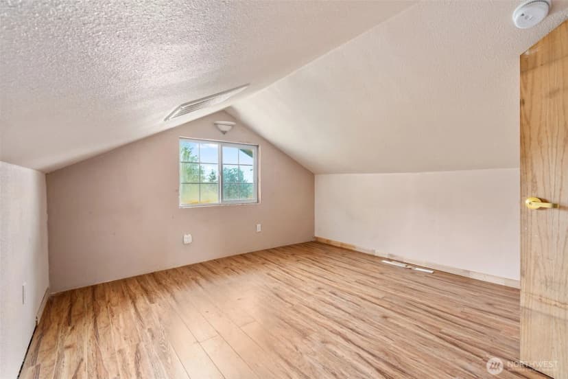 Property photo for 811 Ne 2nd Street, Winlock photo 24
