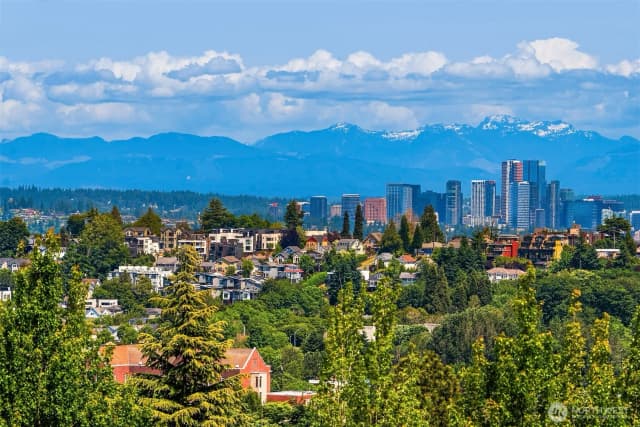 Property photo for 2012 14th Avenue S, Seattle