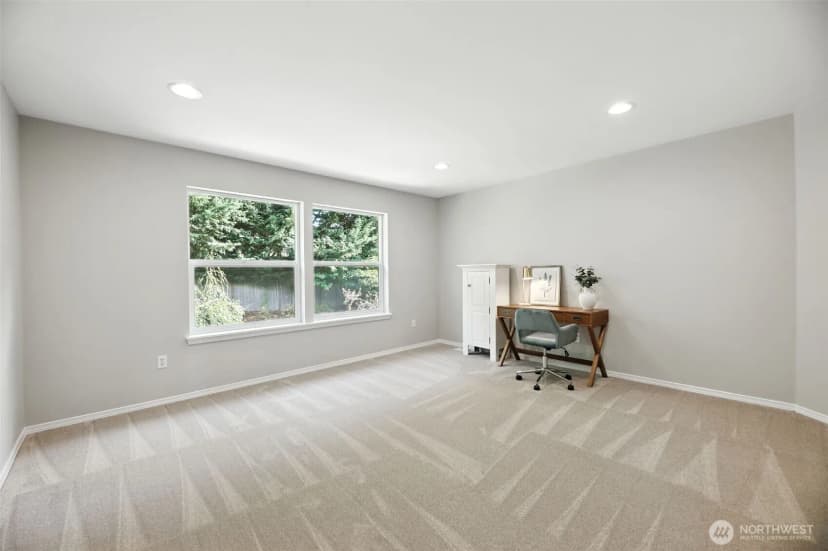Property photo for 19609 Rainier View Road Se, Monroe photo 25