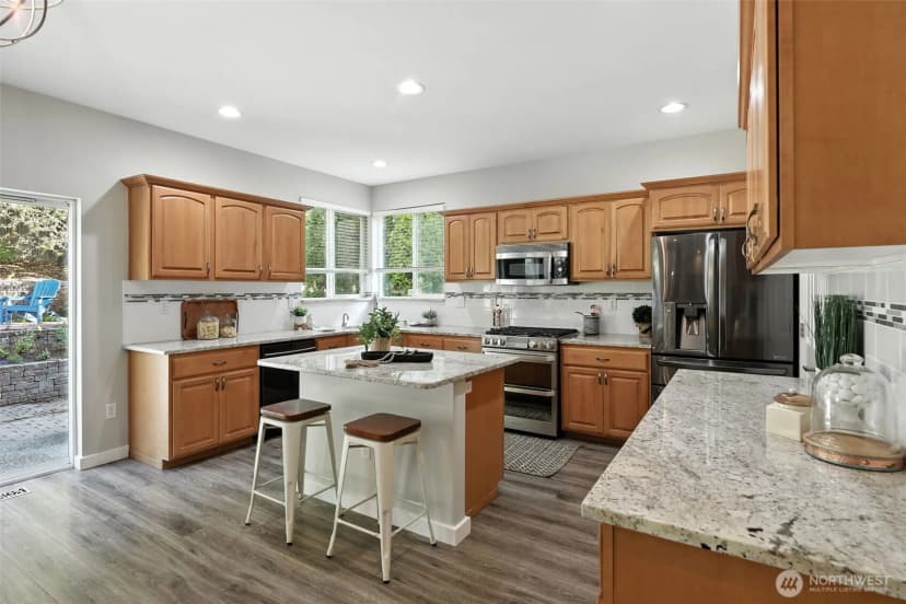 Property photo for 19609 Rainier View Road Se, Monroe photo 15