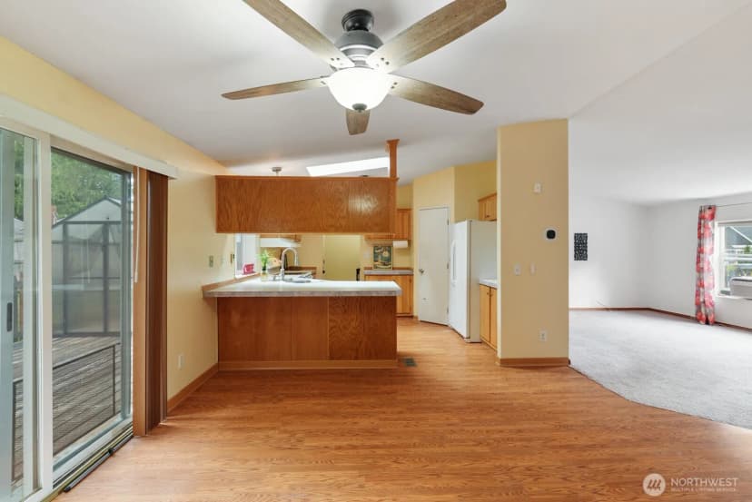 Property photo for 13820 51st Avenue E, Tacoma photo 9
