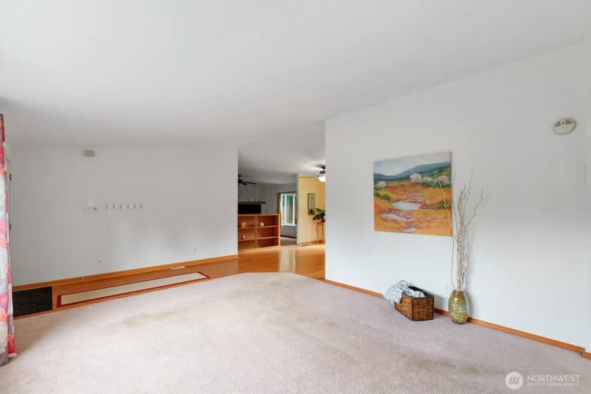 Property photo for 13820 51st Avenue E, Tacoma photo 7