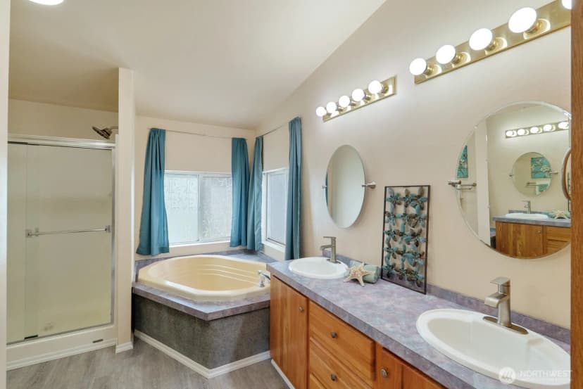 Property photo for 13820 51st Avenue E, Tacoma photo 19