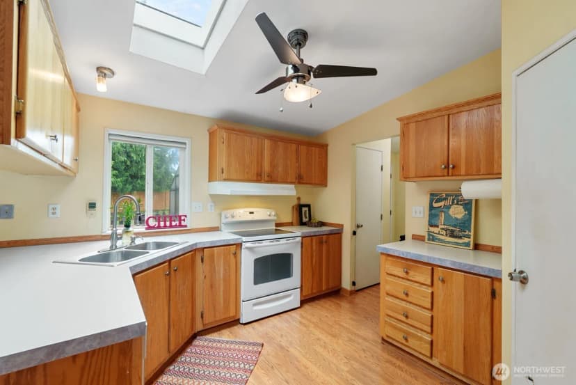 Property photo for 13820 51st Avenue E, Tacoma photo 13