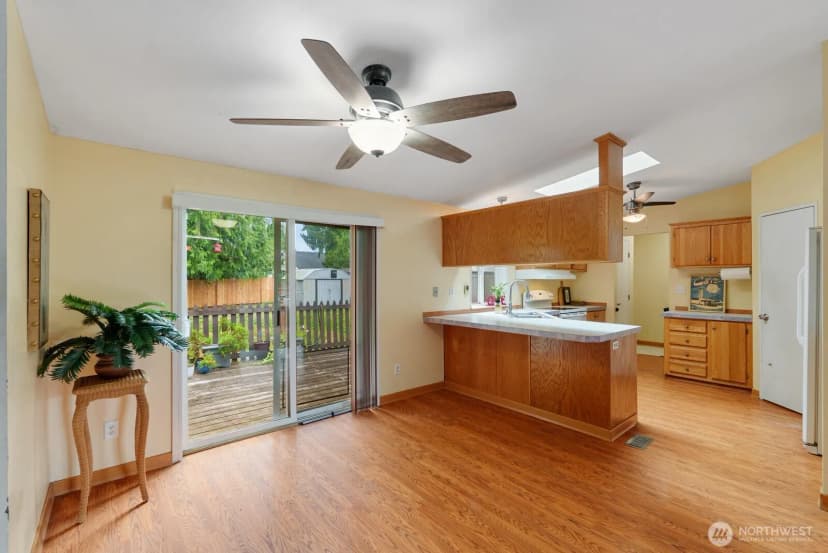 Property photo for 13820 51st Avenue E, Tacoma photo 8