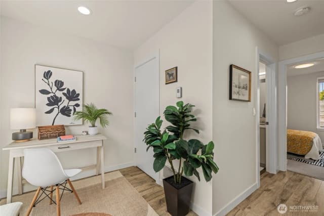 Property photo for 3924 Sw Dawson Street, Seattle photo 4