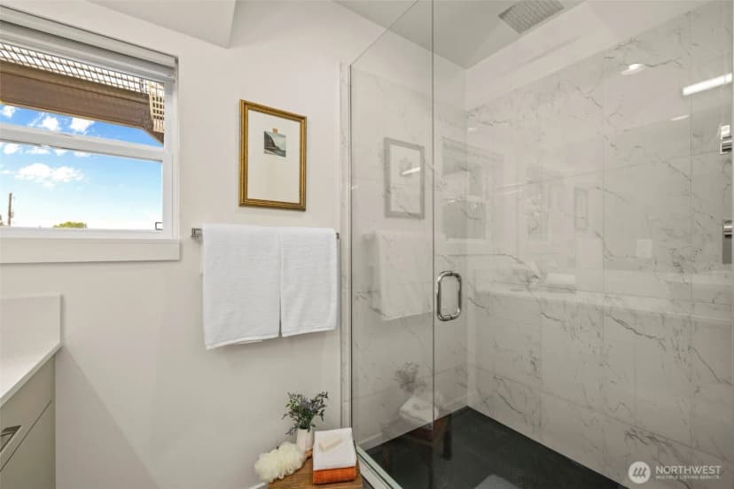 Property photo for 3924 Sw Dawson Street, Seattle photo 24
