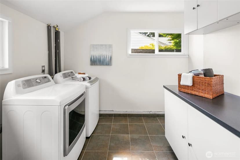 Property photo for 14614 12th Avenue Sw, Burien photo 20
