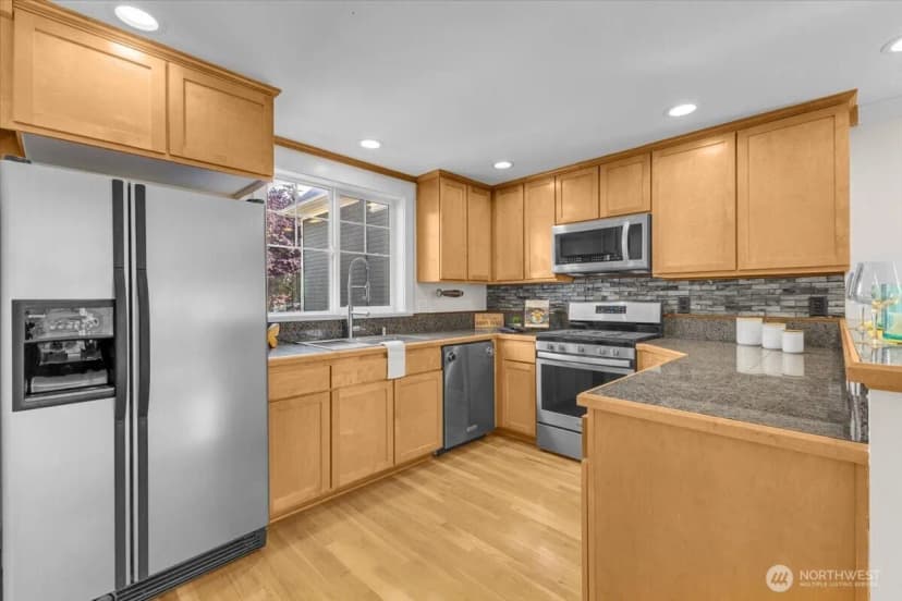 Property photo for 211 15th Avenue, Seattle photo 17