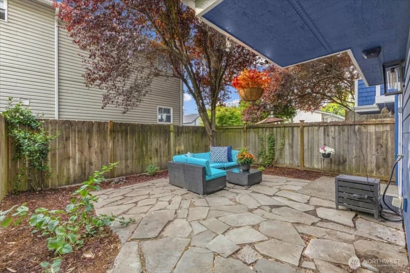 Property photo for 211 15th Avenue, Seattle photo 7