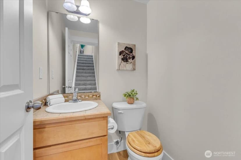 Property photo for 211 15th Avenue, Seattle photo 19