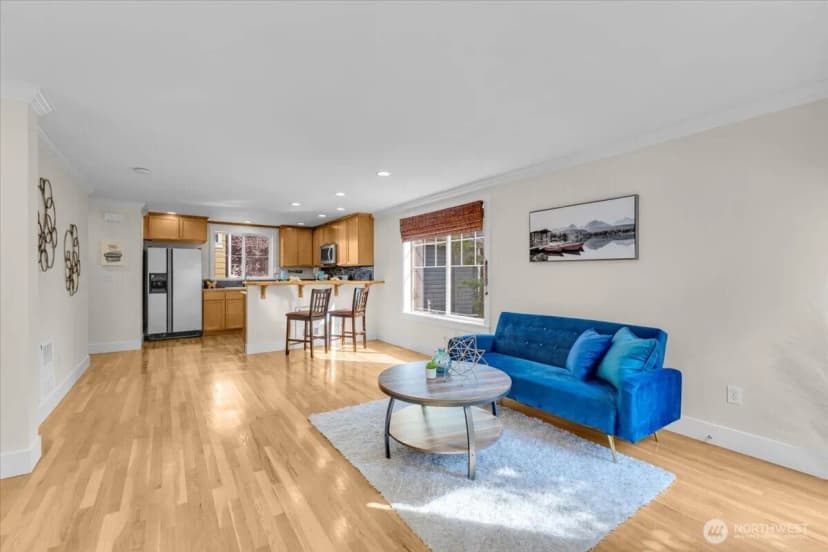 Property photo for 211 15th Avenue, Seattle photo 10
