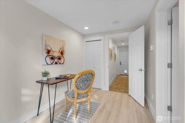 Property photo for 211 15th Avenue, Seattle photo 4