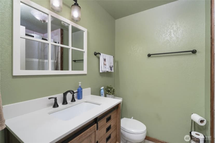 Property photo for 1928 N 35th Street, Mount Vernon photo 17