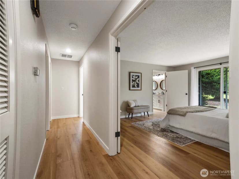 Property photo for 7513 Onyx Drive Sw, Lakewood photo 14