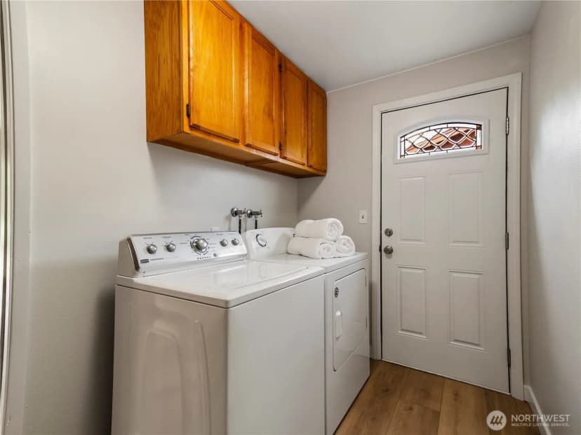 Property photo for 7513 Onyx Drive Sw, Lakewood photo 18