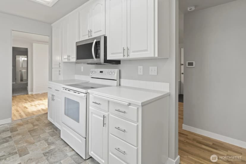Property photo for 3115 89th Street S, Lakewood photo 10